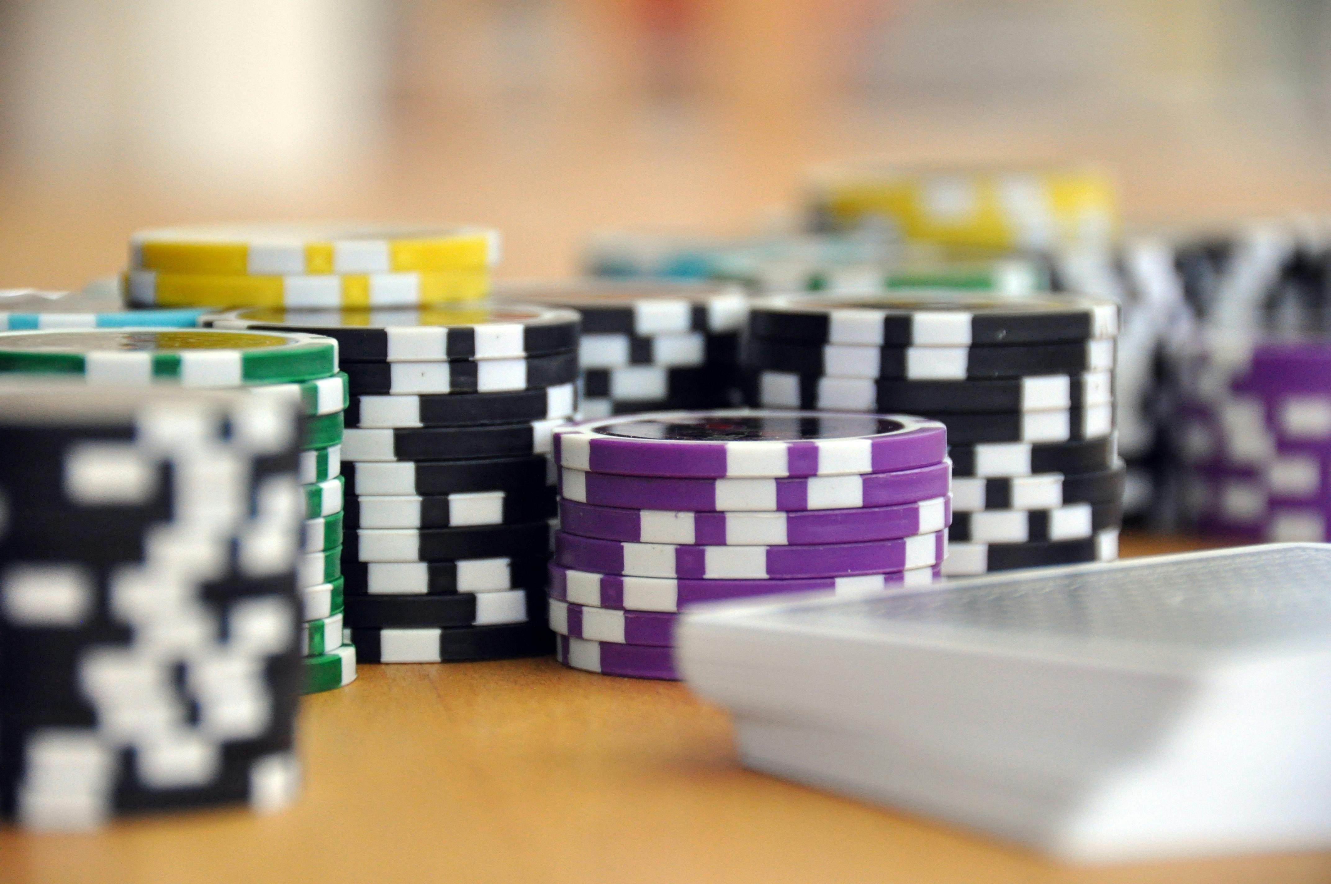 jitu100 login mobile app interface showing sportsbook and casino games